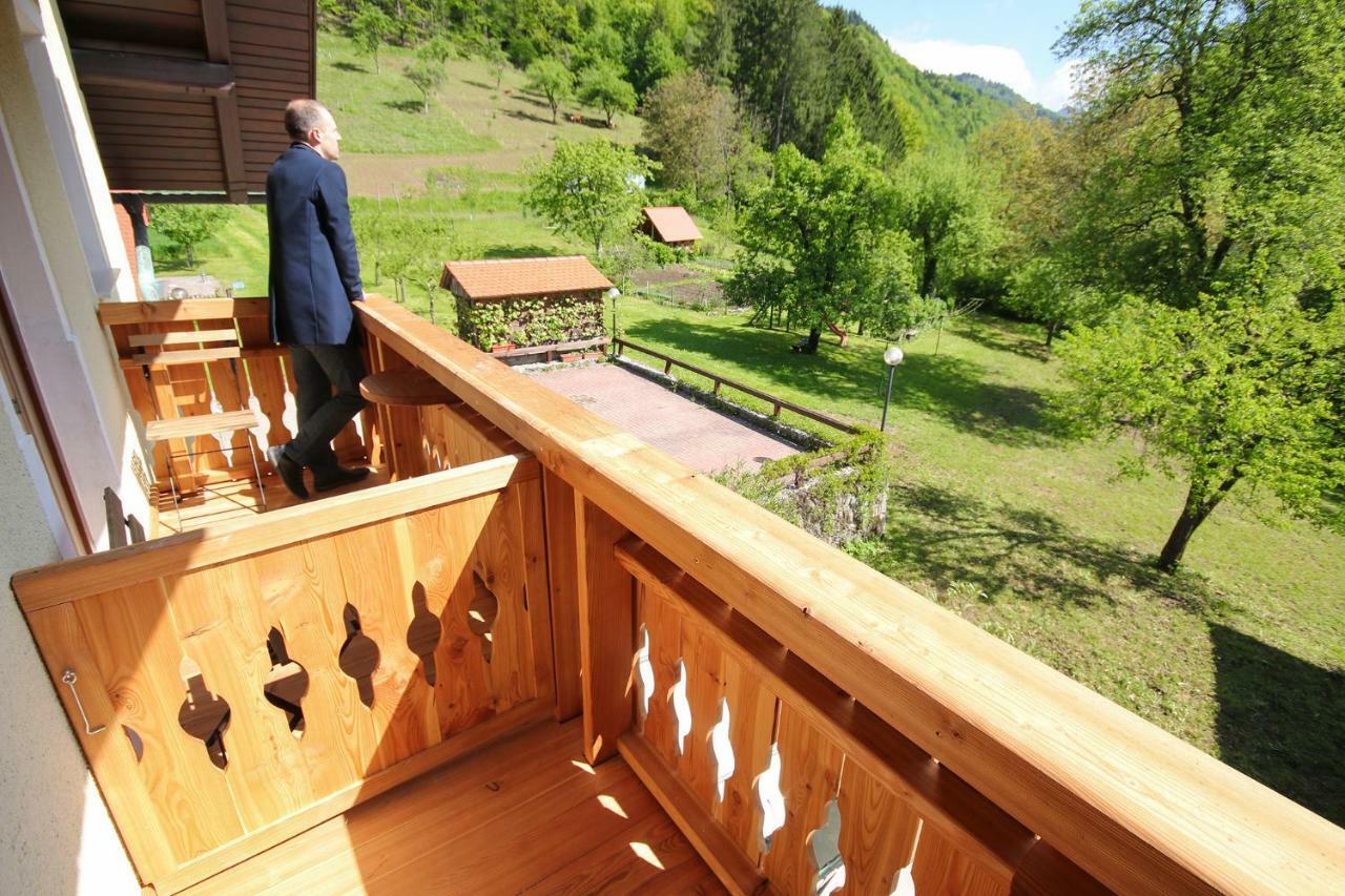 Вілла Tourist Farm Zelinc Церкно Екстер'єр фото